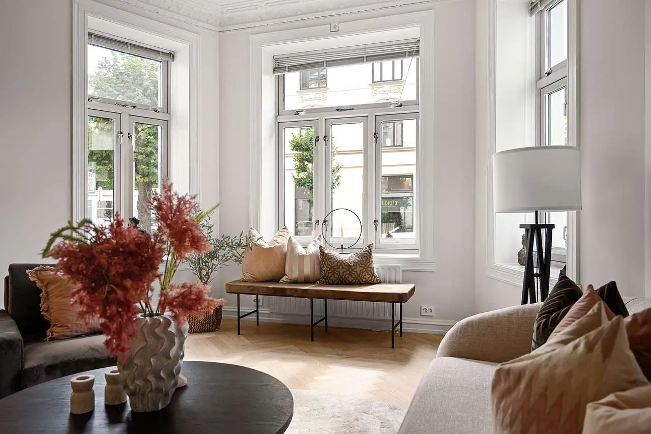 Home Window Tint: Energy, Privacy & Comfort